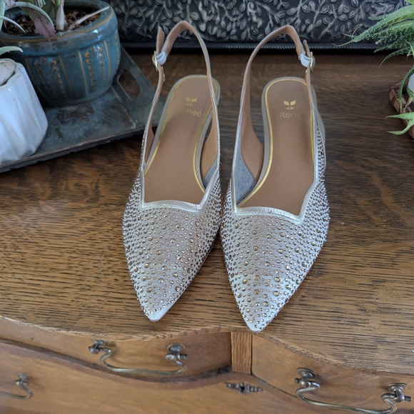 J. Renee Aleksa Women's gold/nude/beige pumps size 10 retail $125 - Picture 8 of 15
